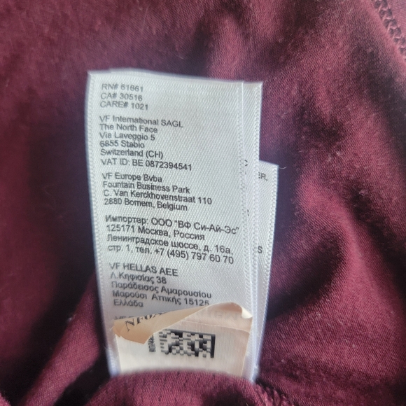 The North Face Women's Burgundy Relaxed Fit Waist Length Active Shirt Size Small - Picture 4 of 10